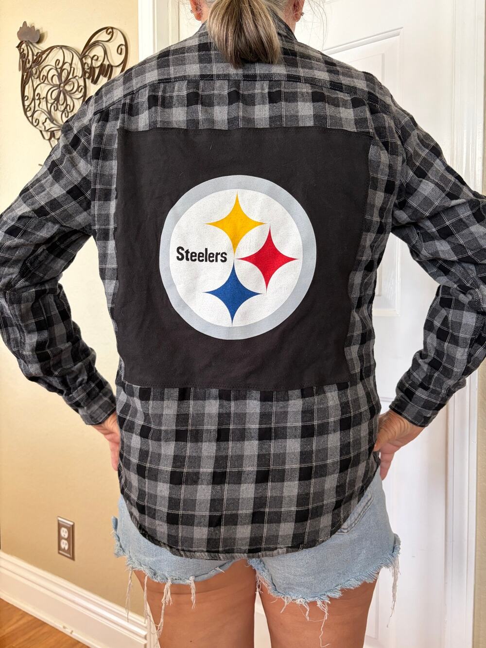 Pittsburgh Steelers NFL Upcycled Flannel Shirt Unisex Medium M